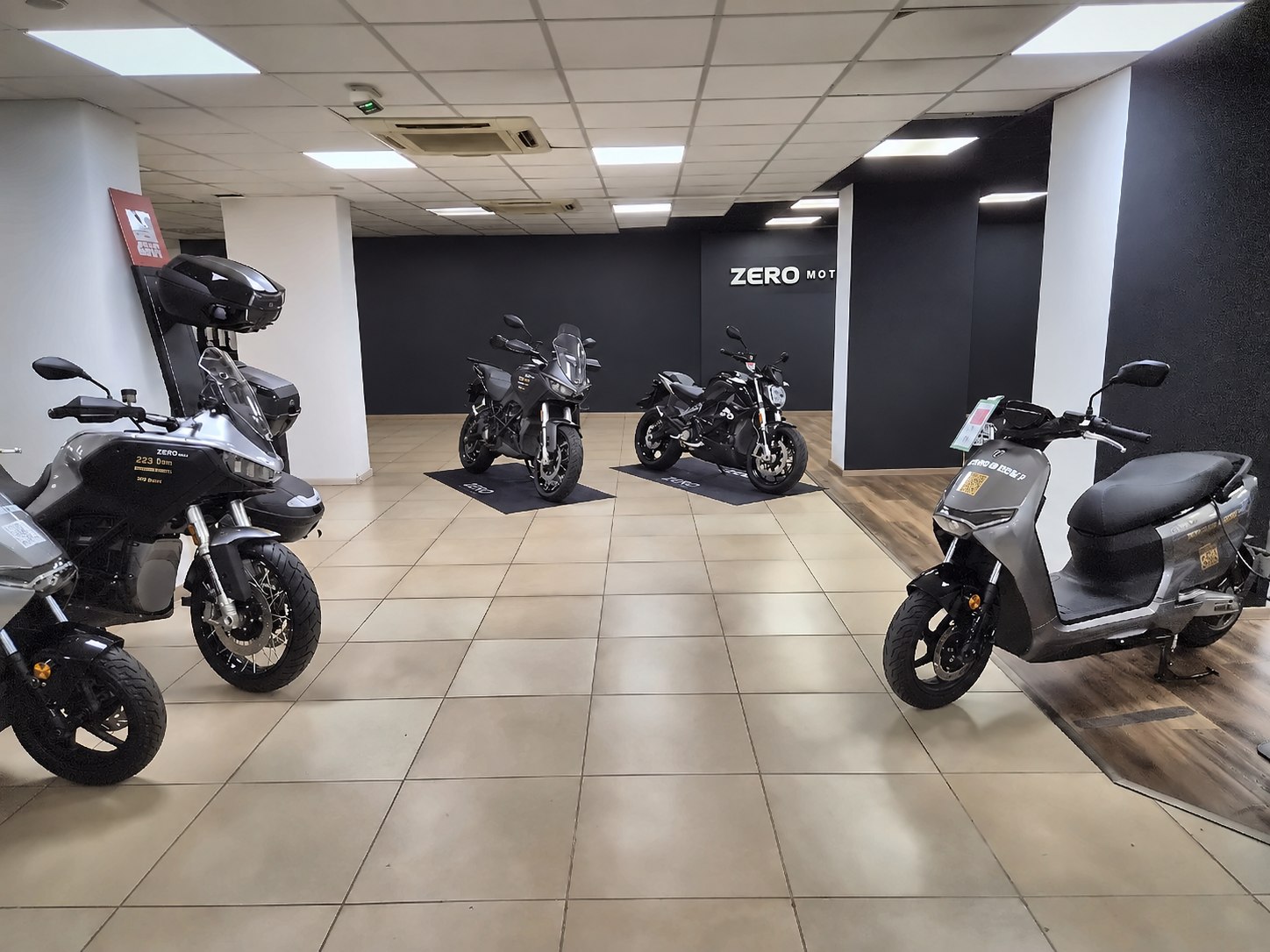 Gamme Zero exposée dans la concession de Nice